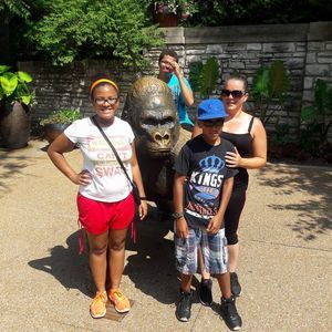 Meet your Posher, Shon